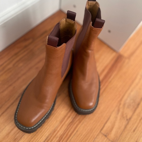 Sam Edelman Laguna Chelsea Leather Boots - Picture 3 of 9